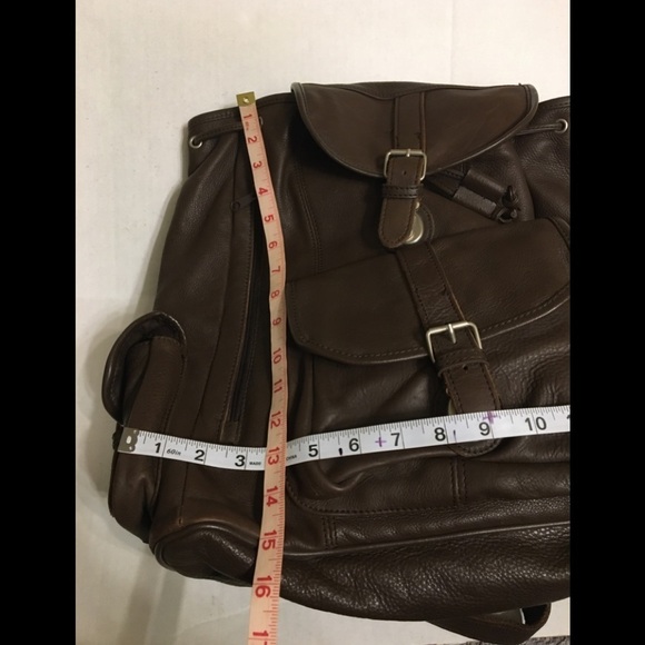 Large Vintage Brown Cowhide Leather Backpack - Picture 10 of 16